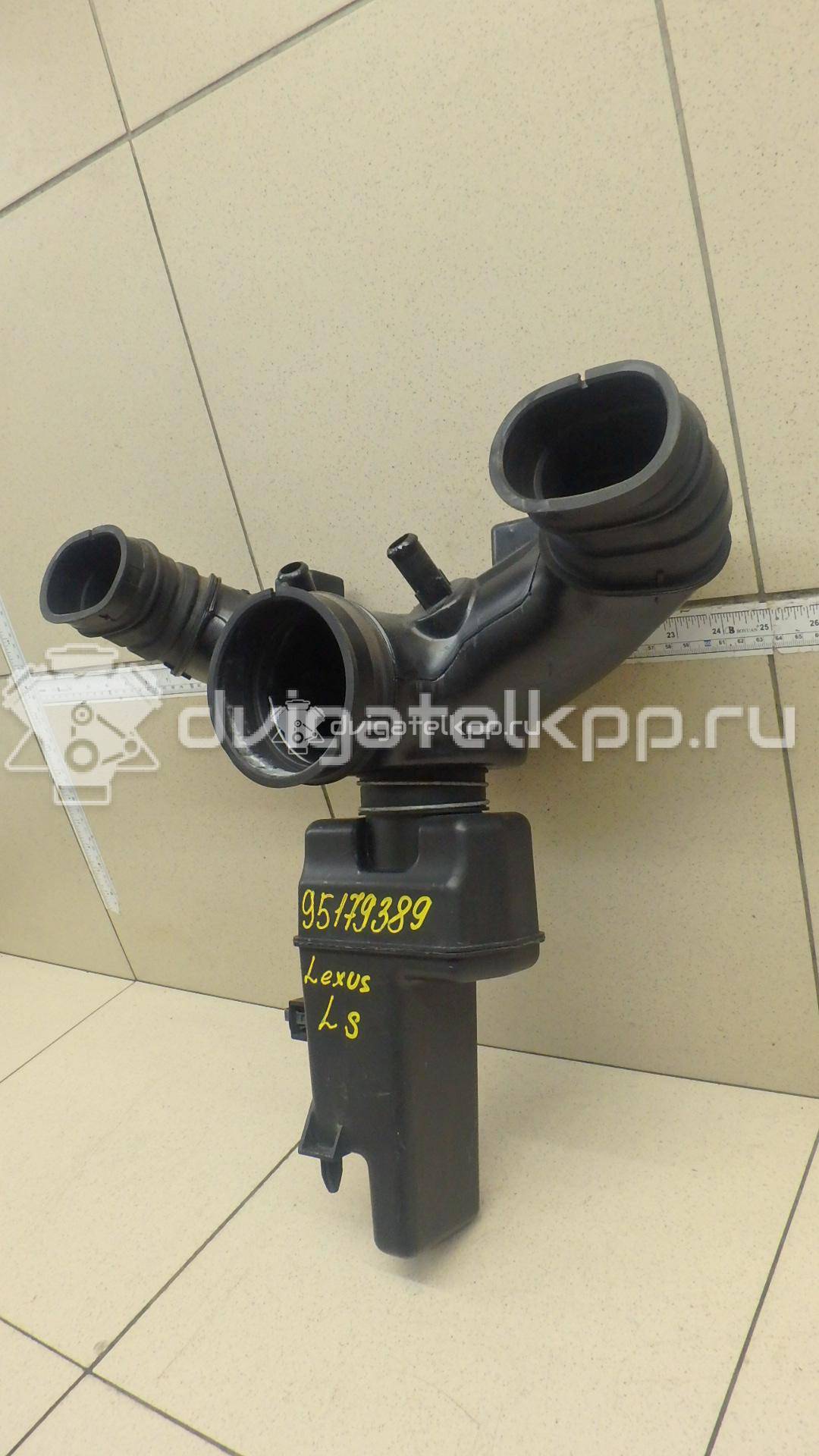 Фото Патрубок воздушного фильтра  1787538011 для toyota LS (USF4#) {forloop.counter}}