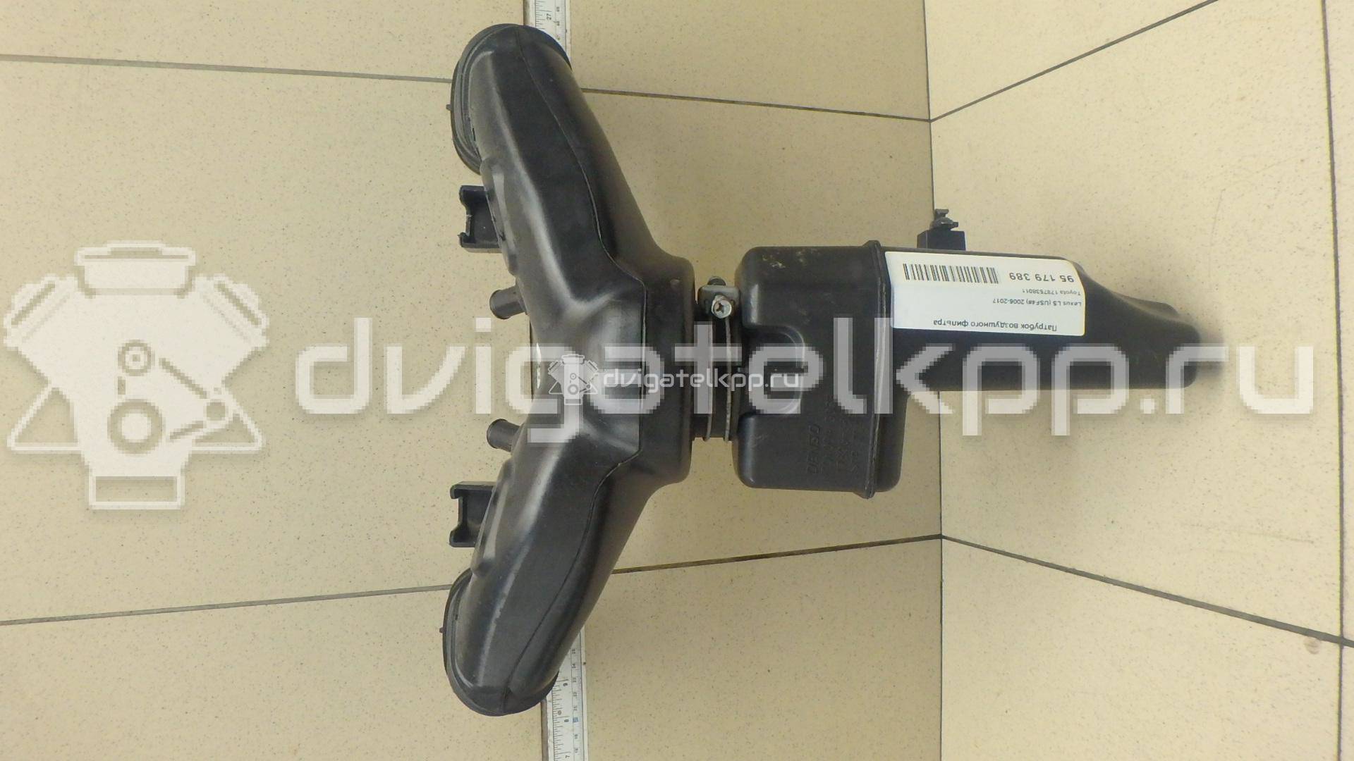 Фото Патрубок воздушного фильтра  1787538011 для toyota LS (USF4#) {forloop.counter}}