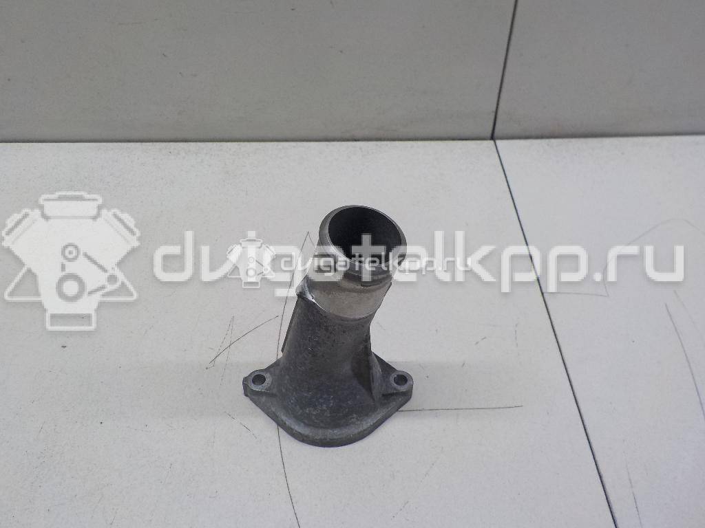 Фото Крышка термостата для двигателя 2AZ-FE для Toyota Camry / Alphard / Harrier / Matrix / Vanguard A3 152-173 л.с 16V 2.4 л бензин 1632128020 {forloop.counter}}