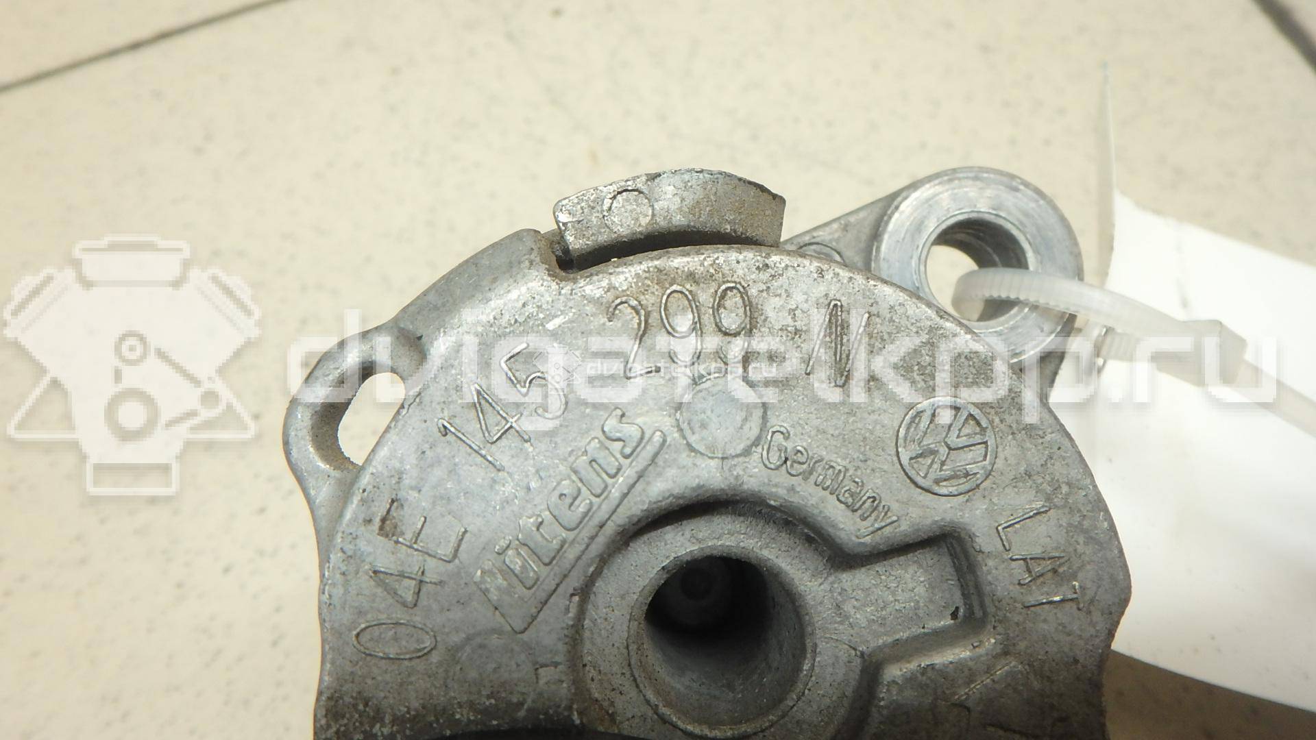 Фото Натяжитель ремня  04e145299n для Audi A4 / A3 / A1 / Q2 Ga / Q3 8U {forloop.counter}}