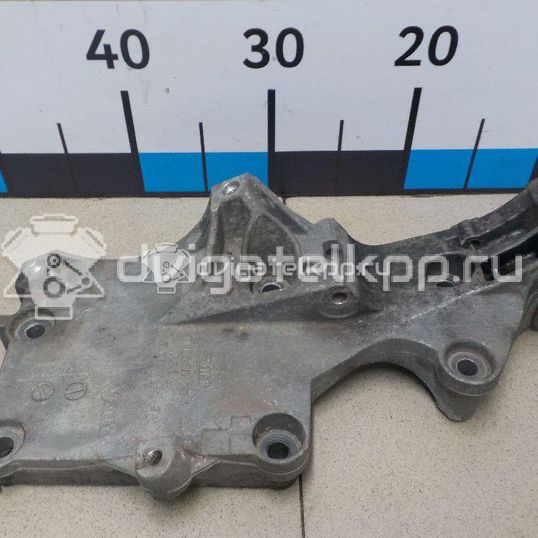 Фото Кронштейн генератора  03G903143A для audi A1