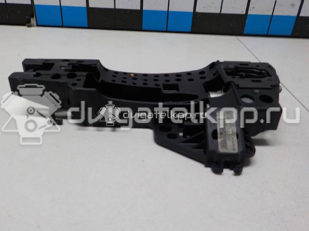 Фото Кронштейн ручки  8T0837885B для audi A1 {forloop.counter}}