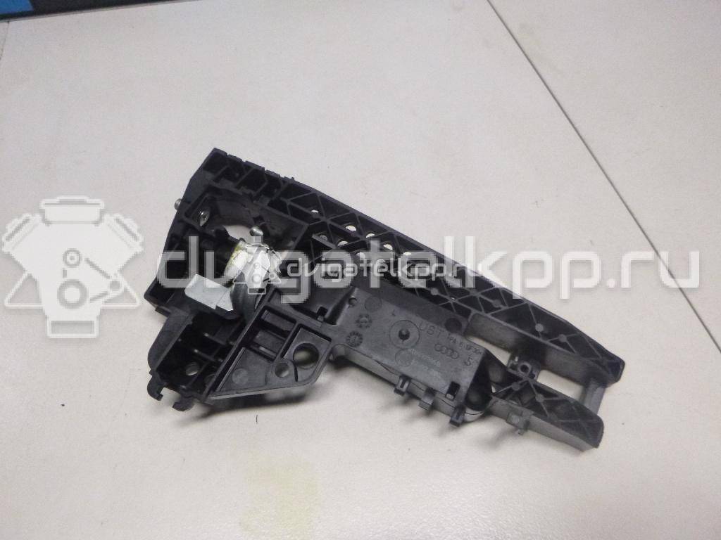 Фото Кронштейн ручки  8T0837885B для audi A1 {forloop.counter}}