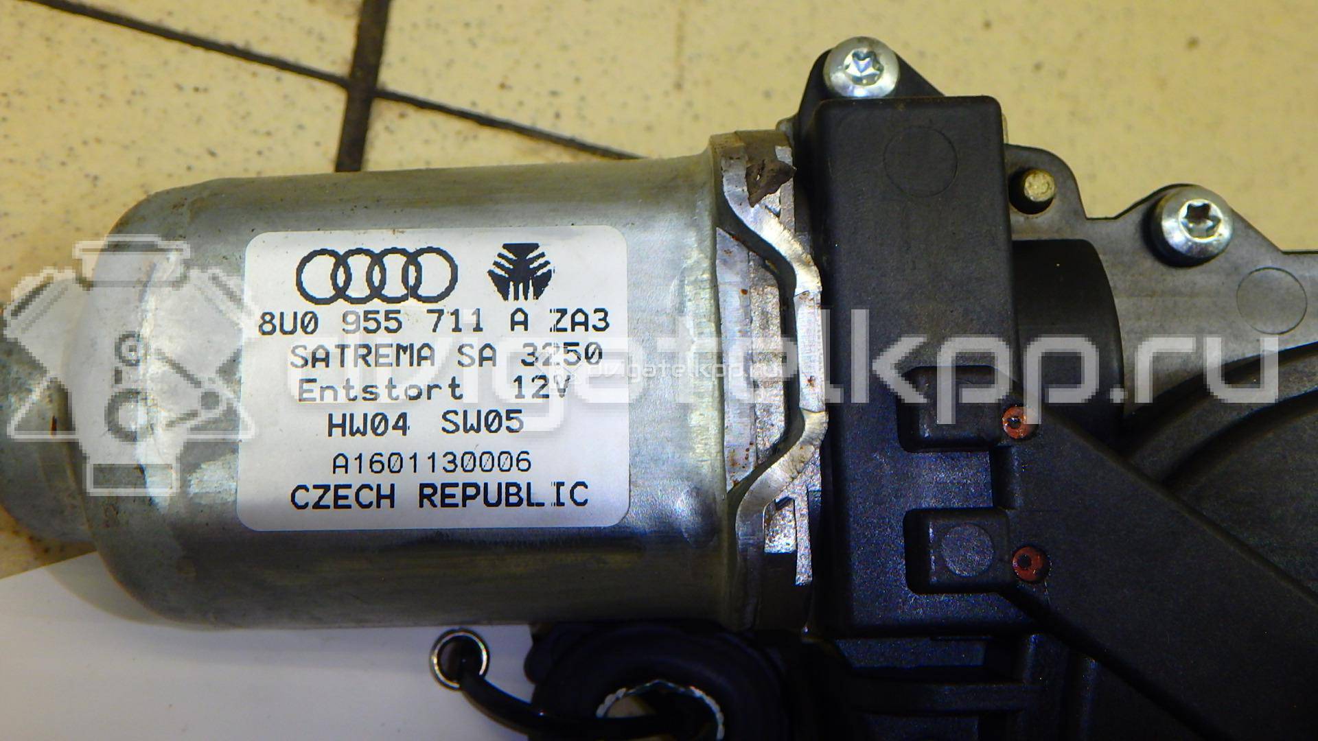 Фото Моторчик стеклоочистителя задний  8u0955711a для Audi Q3 8U / A1 / A6 {forloop.counter}}