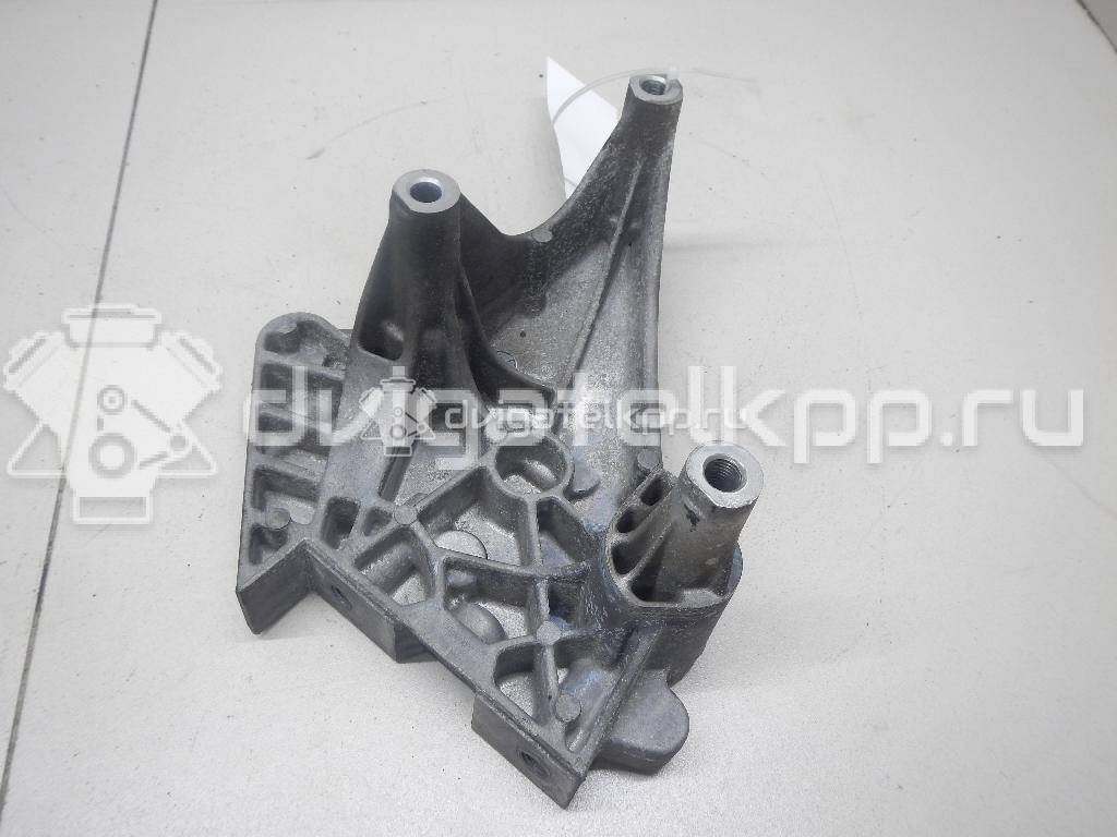 Фото Кронштейн опоры двигателя  06F199207Q для audi A3 [8P1] {forloop.counter}}