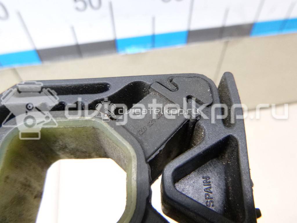 Фото Кронштейн радиатора  1Z0121367B для audi A3 [8P1] {forloop.counter}}