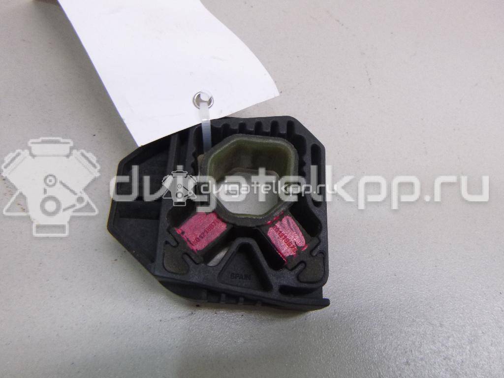 Фото Кронштейн радиатора  1Z0121367B для audi A3 [8P1] {forloop.counter}}