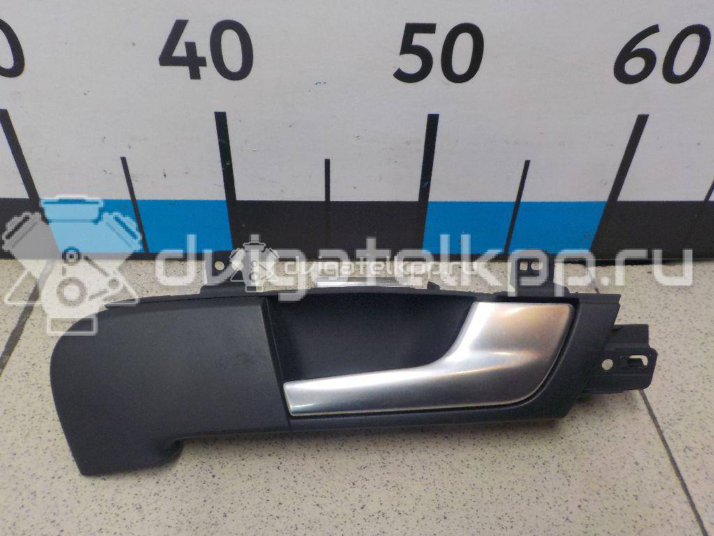 Фото Ручка двери передней внутренняя правая  8P4837020E7PE для Audi A3 {forloop.counter}}