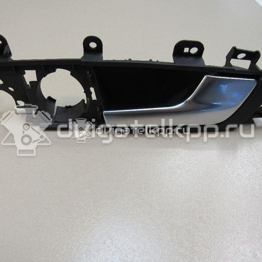 Фото Ручка двери задней внутренняя правая  8p4839020e7pe для Audi A3