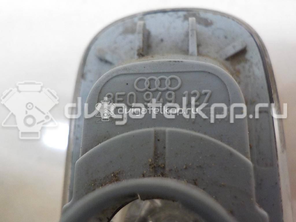 Фото Повторитель на крыло  8E0949127 для Audi A3 / A4 / A6 {forloop.counter}}