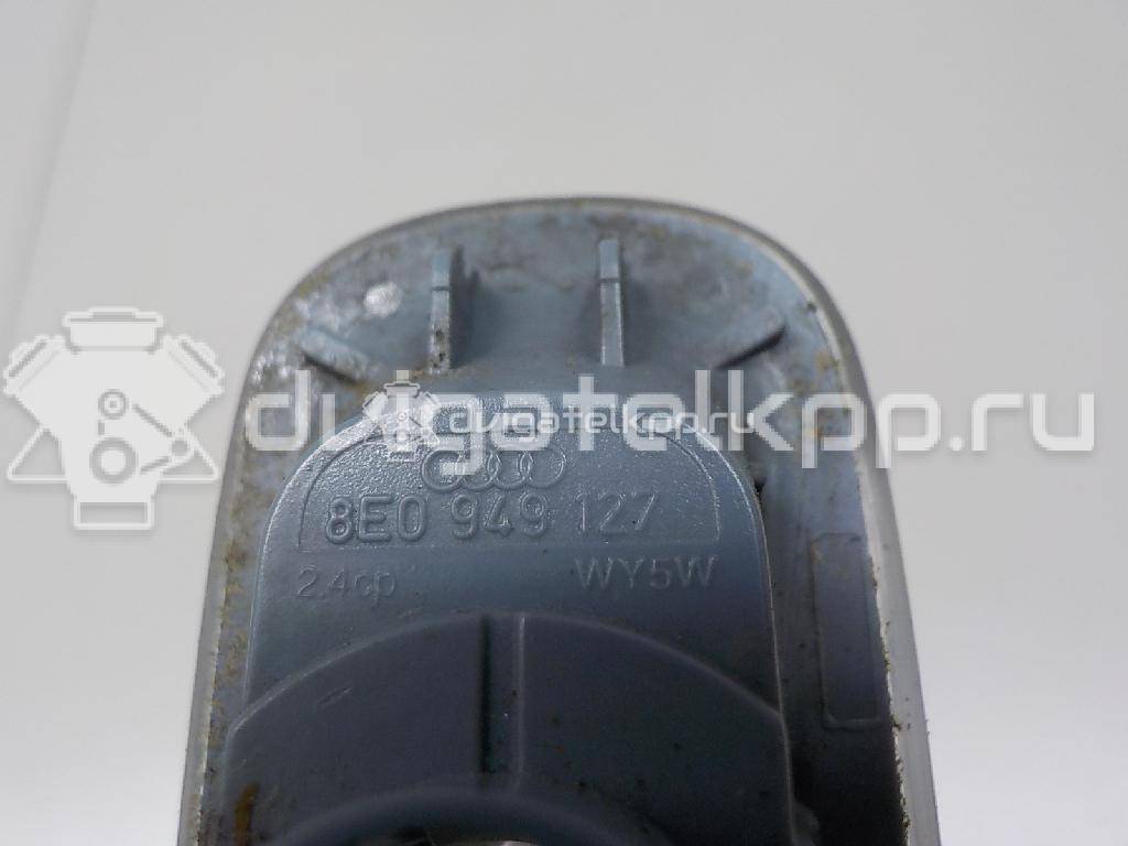 Фото Повторитель на крыло  8E0949127 для Audi A3 / A4 / A6 {forloop.counter}}