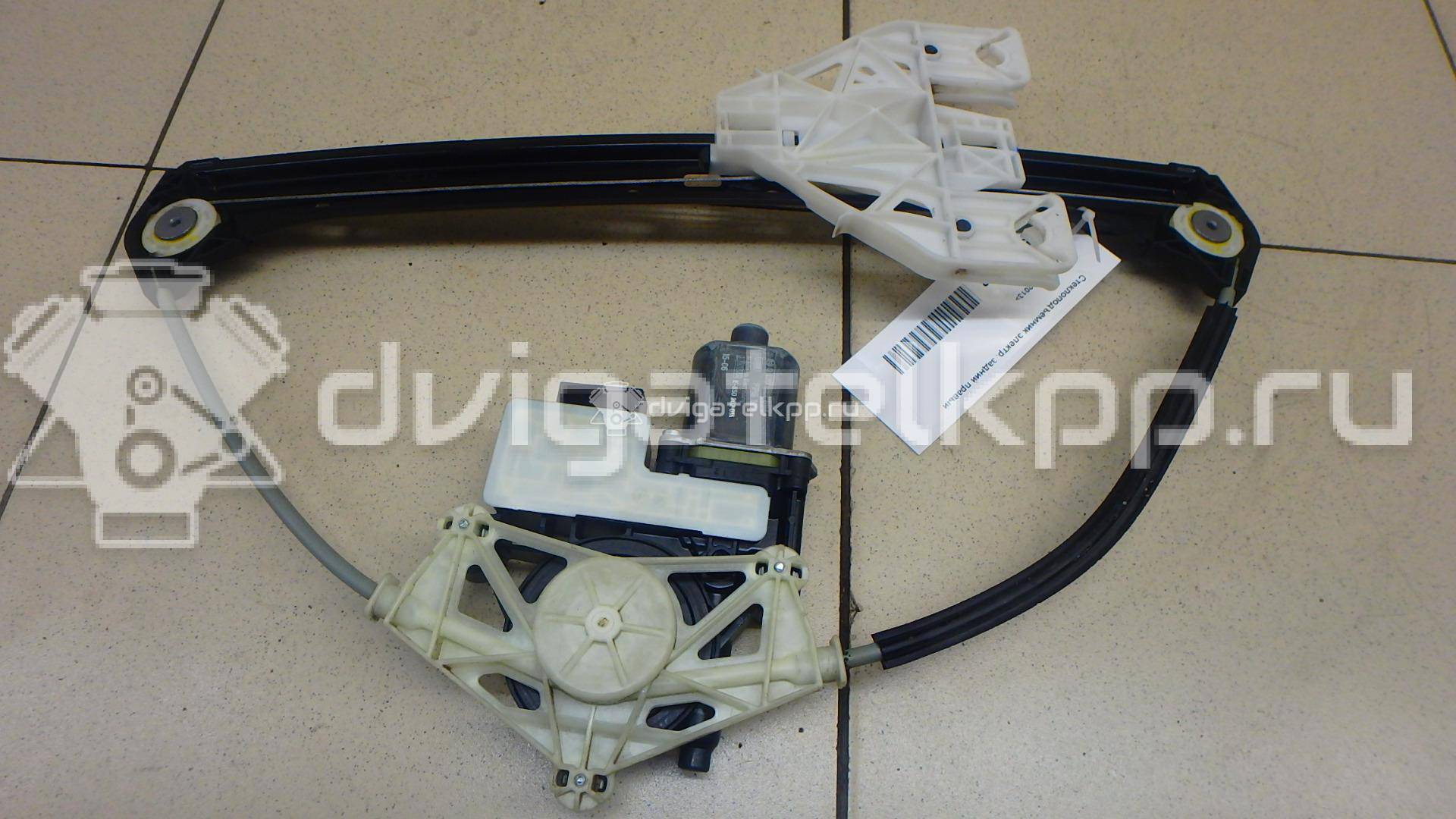 Фото Стеклоподъемник электр. задний правый  8V4839462 для Audi A3 {forloop.counter}}