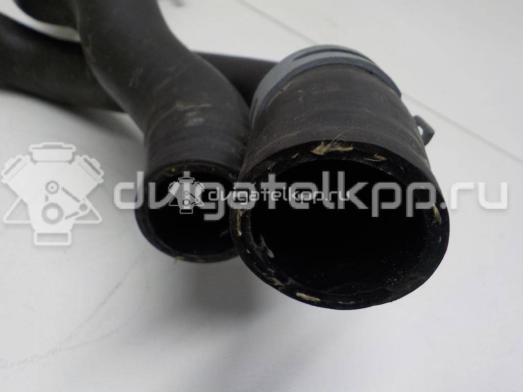 Фото Патрубок радиатора  5Q0121049AC для audi A3 [8V] {forloop.counter}}