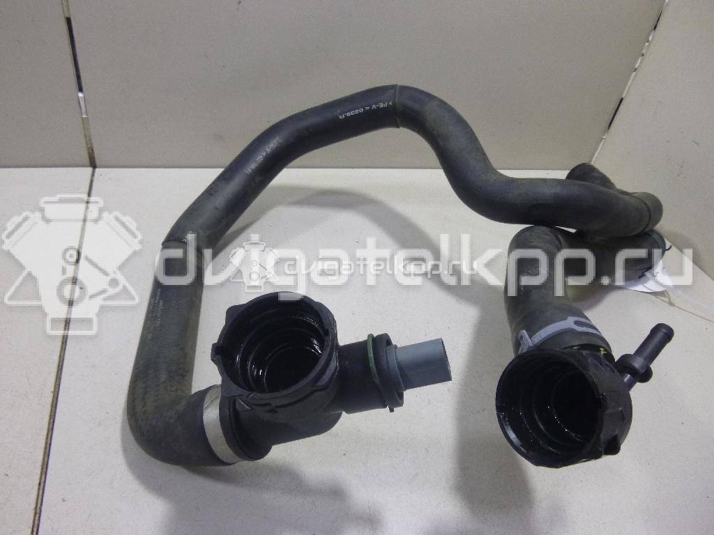 Фото Патрубок радиатора  5Q0121049AC для audi A3 [8V] {forloop.counter}}