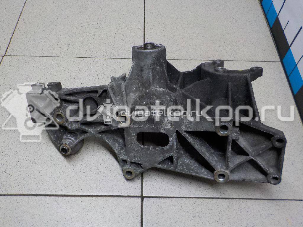 Фото Кронштейн генератора  038903143M для Audi A4 / A6 {forloop.counter}}