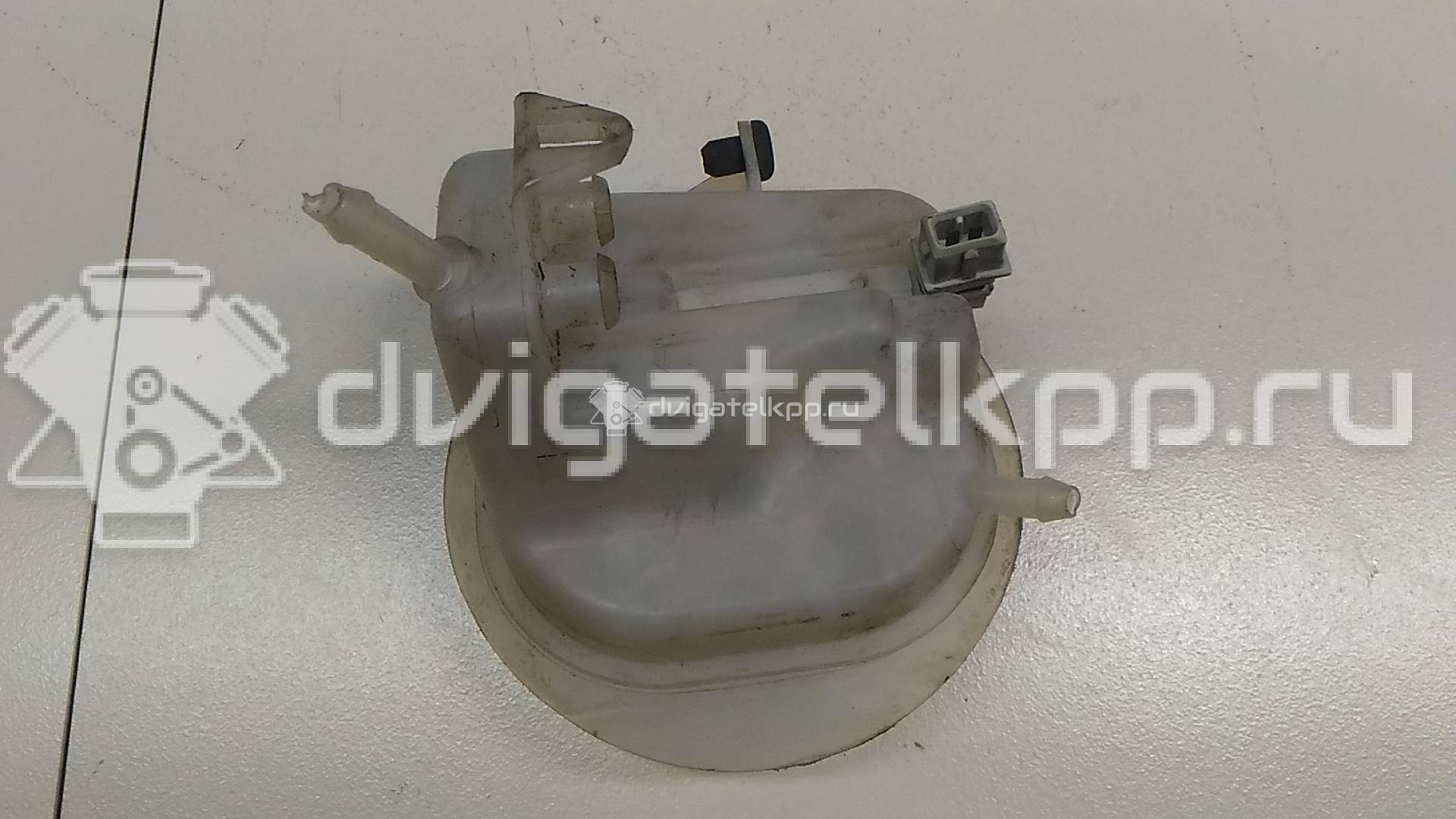 Фото Бачок главного тормозного цилиндра  4B0611301E для audi A4 [B5] {forloop.counter}}