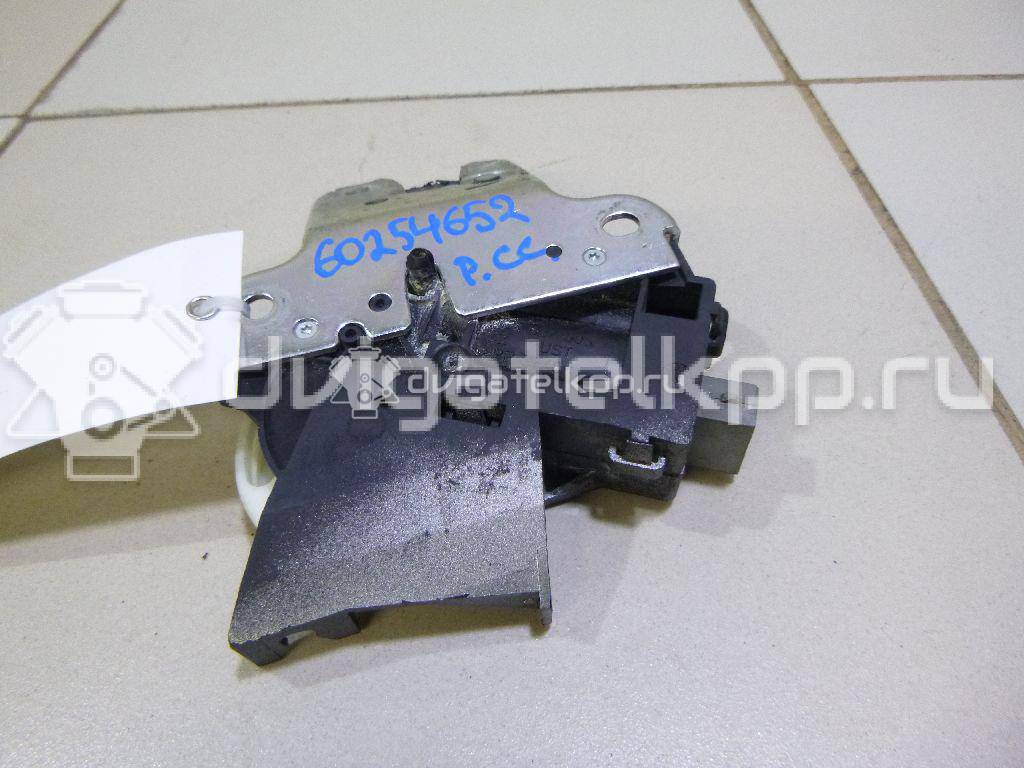 Фото Замок багажника  4F5827505D для Audi A8 / A5 / A4 / A6 {forloop.counter}}