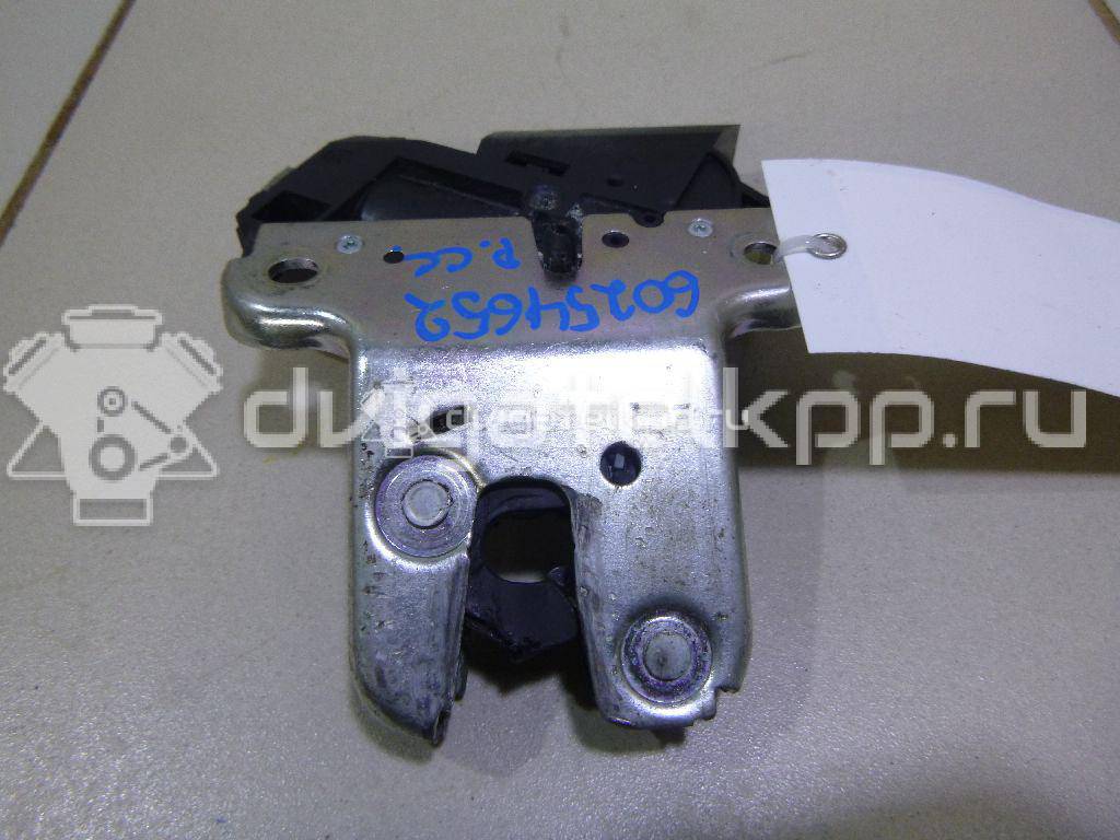 Фото Замок багажника  4F5827505D для Audi A8 / A5 / A4 / A6 {forloop.counter}}