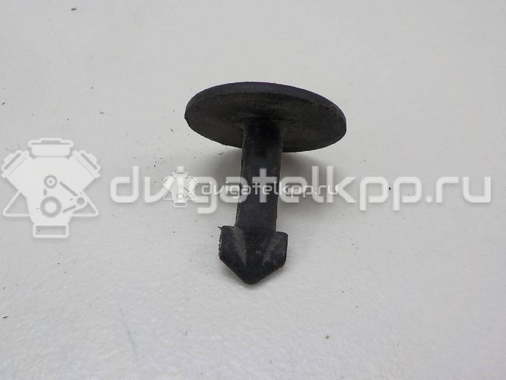 Фото Крепеж (клоп)  4A0805121C для Audi Allroad / A4 / A6 {forloop.counter}}