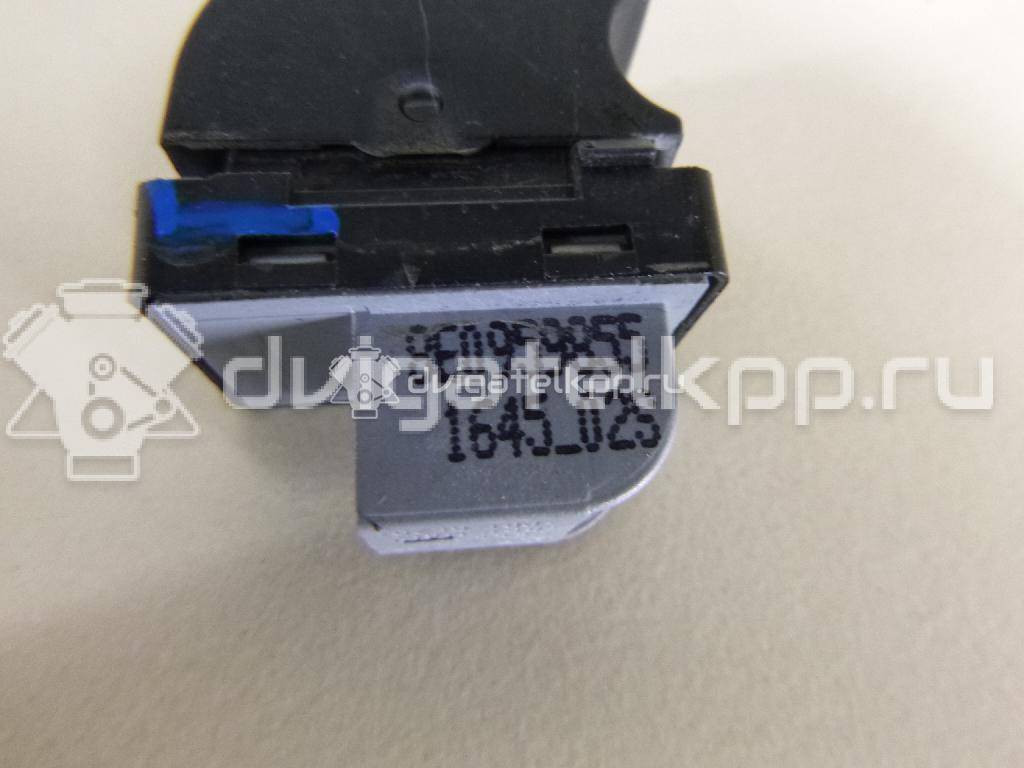 Фото Кнопка стеклоподъемника  8E0959855 для Audi A4 {forloop.counter}}