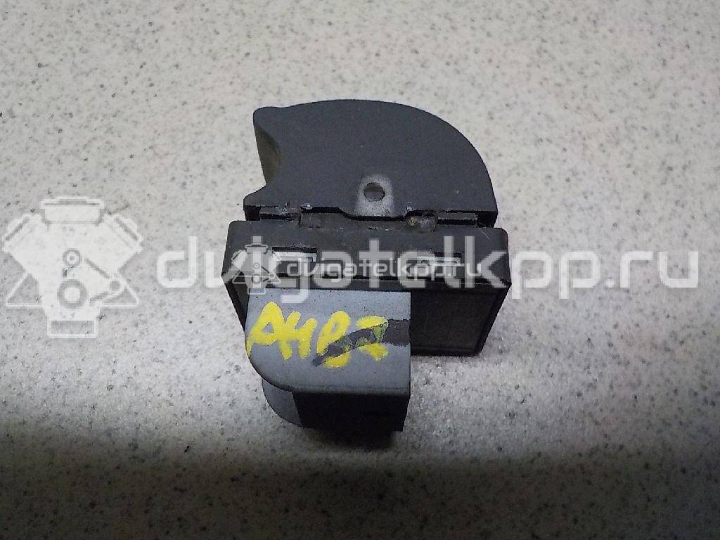 Фото Кнопка стеклоподъемника  8e0959855 для Audi A4 {forloop.counter}}