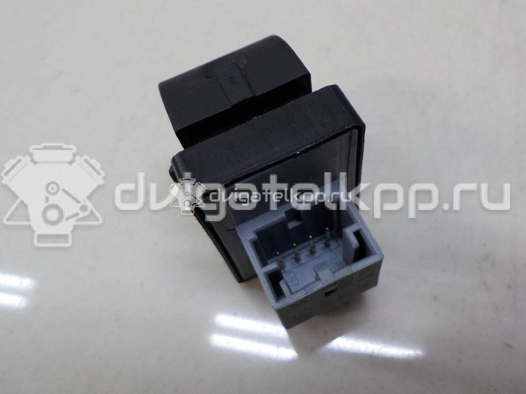 Фото Кнопка стеклоподъемника  8e0959855 для Audi A4 {forloop.counter}}