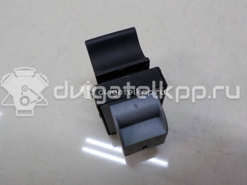 Фото Кнопка стеклоподъемника  8e0959855 для Audi A4 {forloop.counter}}