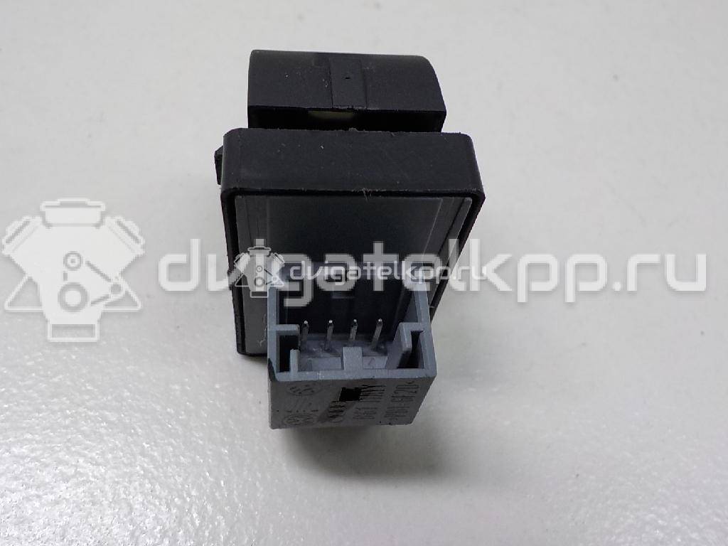 Фото Кнопка стеклоподъемника  8E0959855 для Audi A4 {forloop.counter}}