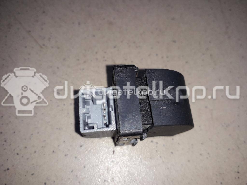 Фото Кнопка стеклоподъемника  8E0959855 для Audi A4 {forloop.counter}}