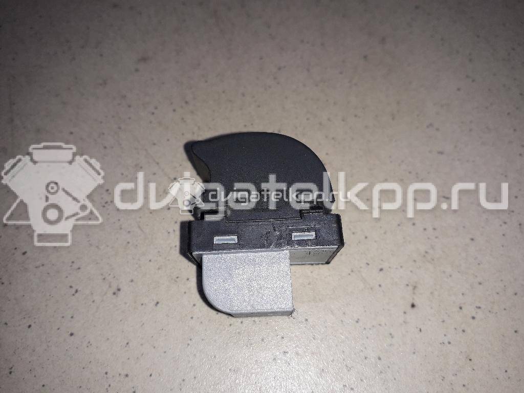 Фото Кнопка стеклоподъемника  8E0959855 для Audi A4 {forloop.counter}}