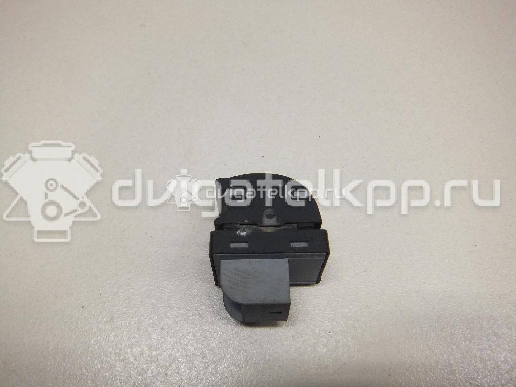 Фото Кнопка стеклоподъемника  8e0959855 для Audi A4 {forloop.counter}}