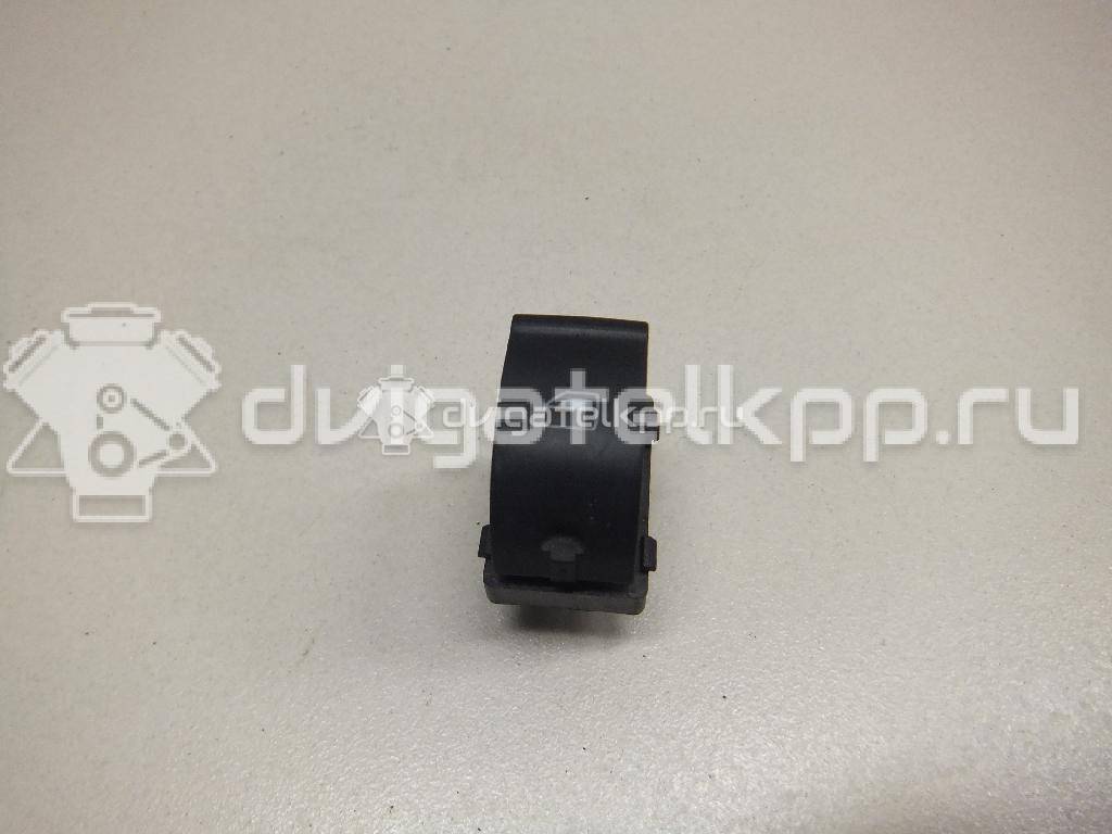 Фото Кнопка стеклоподъемника  8E0959855 для Audi A4 {forloop.counter}}