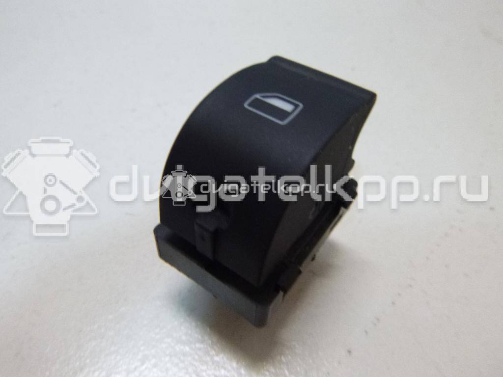Фото Кнопка стеклоподъемника  8E0959855 для Audi A4 {forloop.counter}}