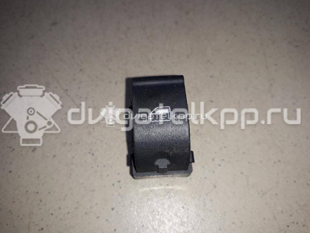 Фото Кнопка стеклоподъемника  8E0959855 для Audi A4 {forloop.counter}}