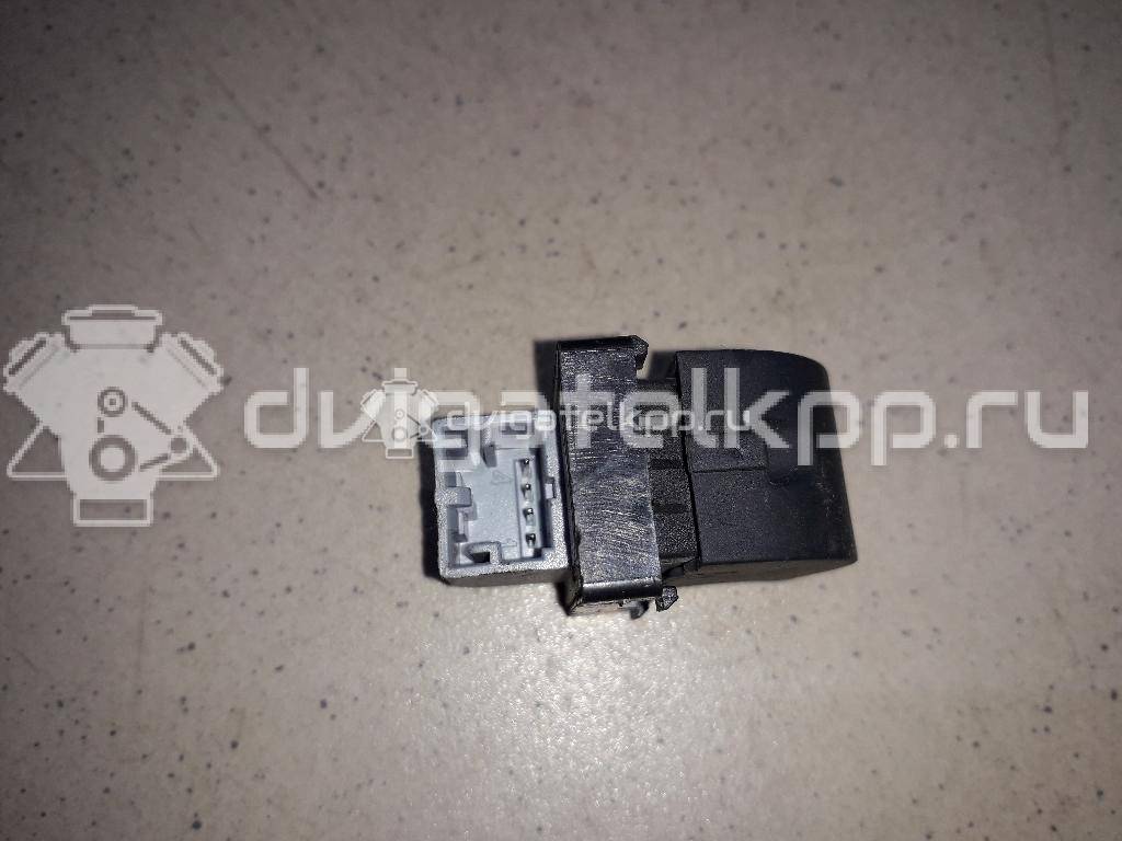 Фото Кнопка стеклоподъемника  8E0959855 для Audi A4 {forloop.counter}}