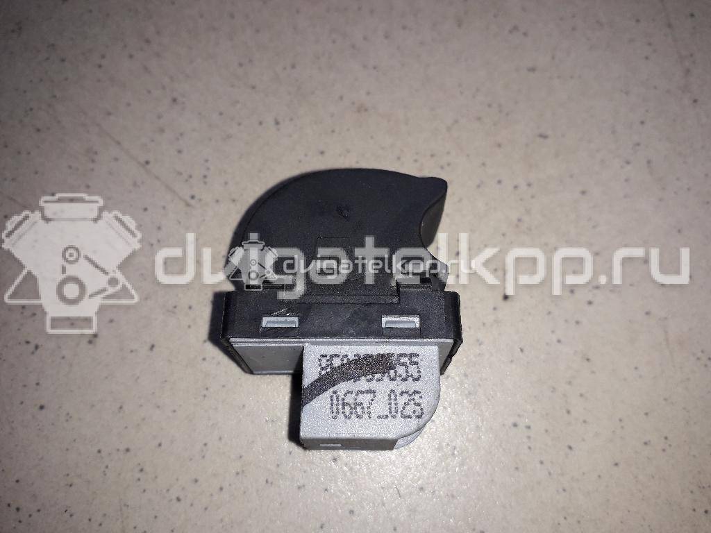 Фото Кнопка стеклоподъемника  8E0959855 для Audi A4 {forloop.counter}}