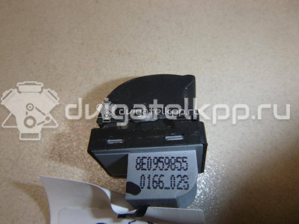 Фото Кнопка стеклоподъемника  8E0959855 для Audi A4 {forloop.counter}}