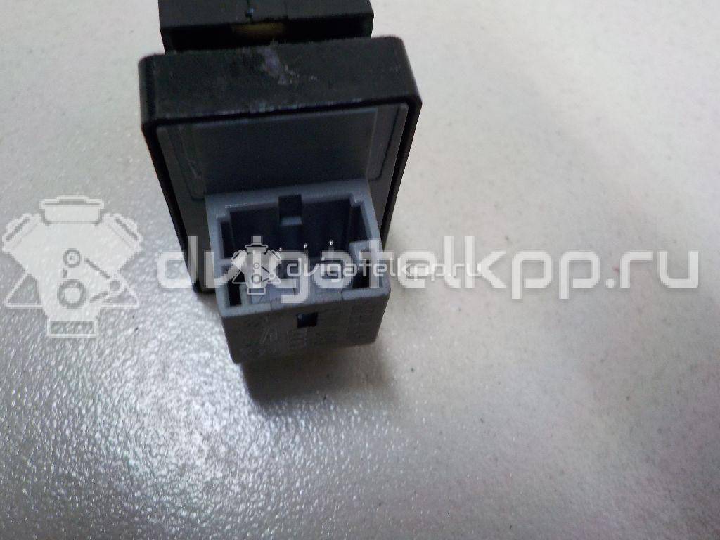 Фото Кнопка стеклоподъемника  8e0959855 для Audi A4 {forloop.counter}}