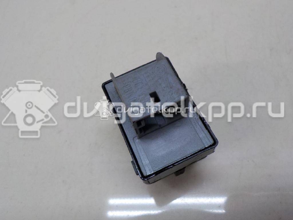 Фото Кнопка стеклоподъемника  8e0959855 для Audi A4 {forloop.counter}}