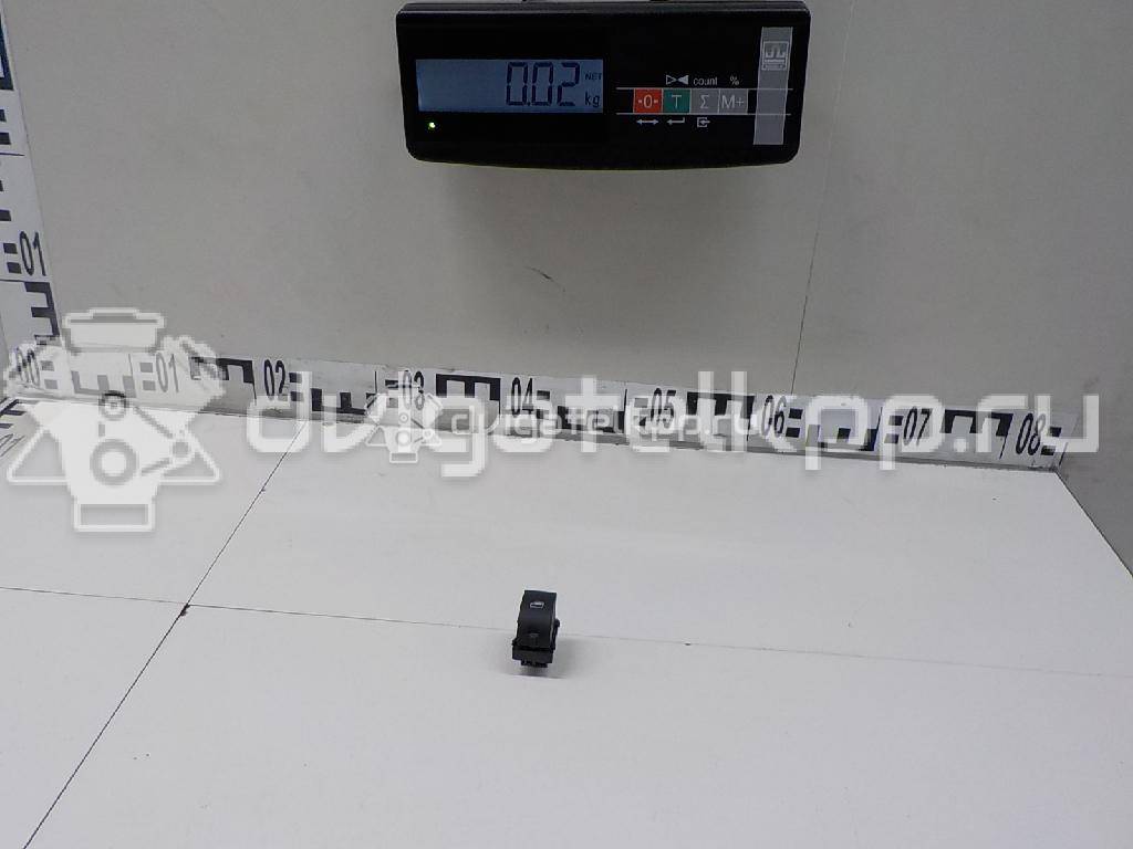 Фото Кнопка стеклоподъемника  8E0959855 для Audi A4 {forloop.counter}}