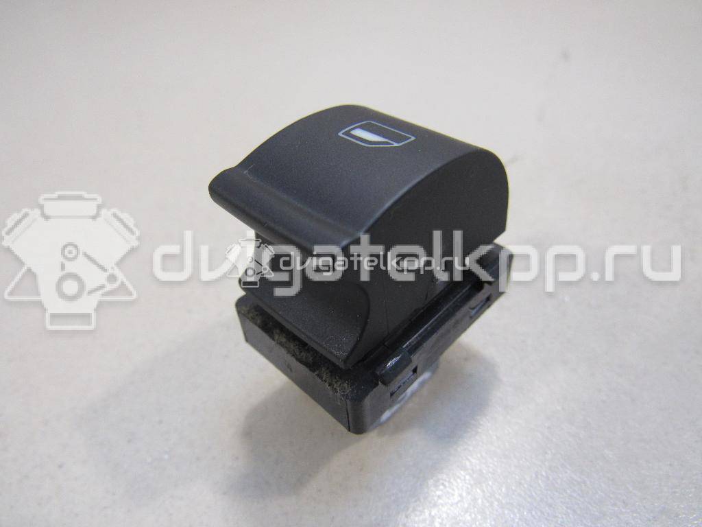 Фото Кнопка стеклоподъемника  8E0959855 для Audi A4 {forloop.counter}}