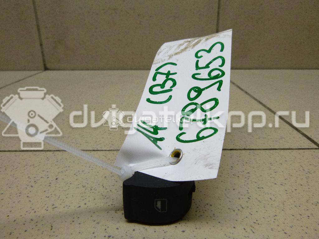 Фото Кнопка стеклоподъемника  8E0959855 для Audi A4 {forloop.counter}}