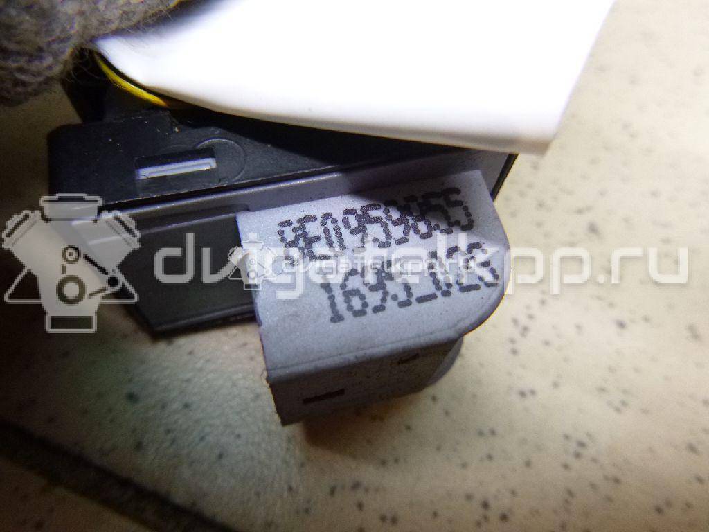 Фото Кнопка стеклоподъемника  8E0959855 для Audi A4 {forloop.counter}}