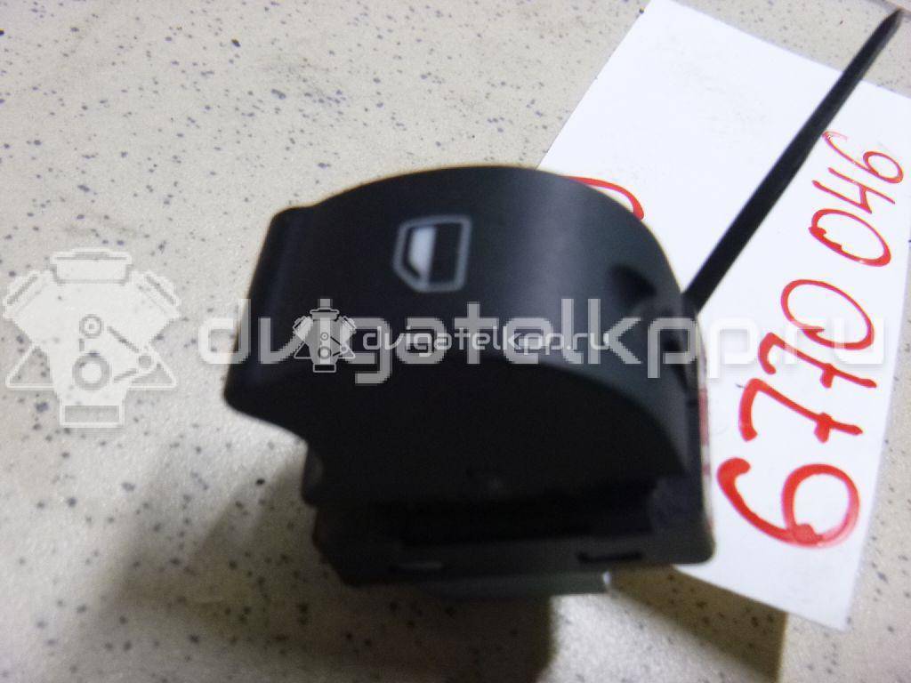 Фото Кнопка стеклоподъемника  8E0959855 для Audi A4 {forloop.counter}}