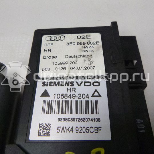 Фото Моторчик стеклоподъемника  8E0959802E для Audi A4