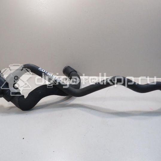 Фото Патрубок радиатора  8E0121049L для Audi A4