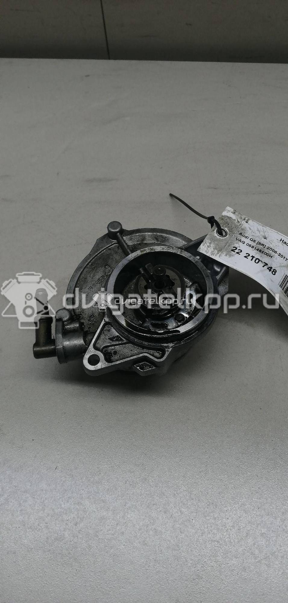 Фото Насос вакуумный  059145100H для Audi Q7 / A5 / A4 / Q5 {forloop.counter}}