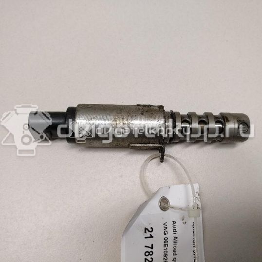 Фото Клапан электромагн. изменения фаз ГРМ  06E109257P для Audi A4 / A6 / A3 / A5 / Tt