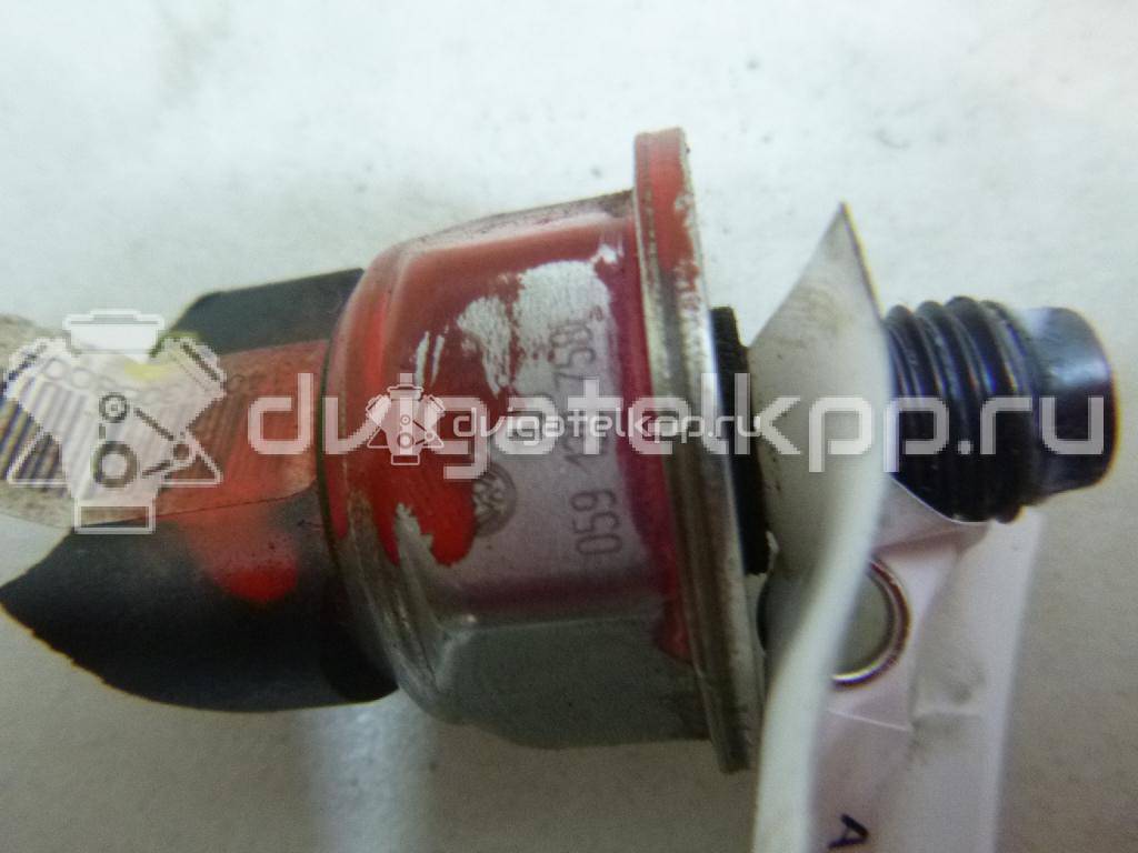 Фото Датчик давления топлива  059130758e для Audi A4 / A6 / A5 / A8 / Q7 {forloop.counter}}