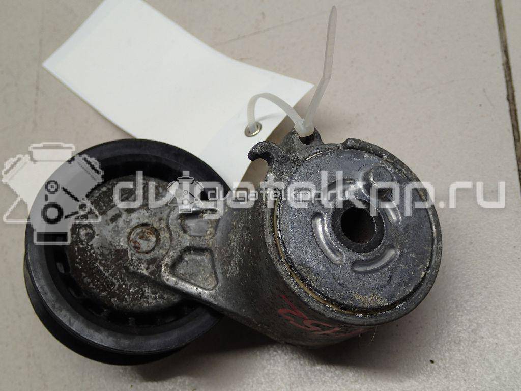 Фото Ролик руч.ремня с кронштейном  06E903133AC для Audi A4 / A6 / A5 / A8 / Q5 {forloop.counter}}